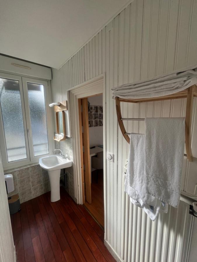 Hotel Le Petit Montmartre Dinard Exteriér fotografie