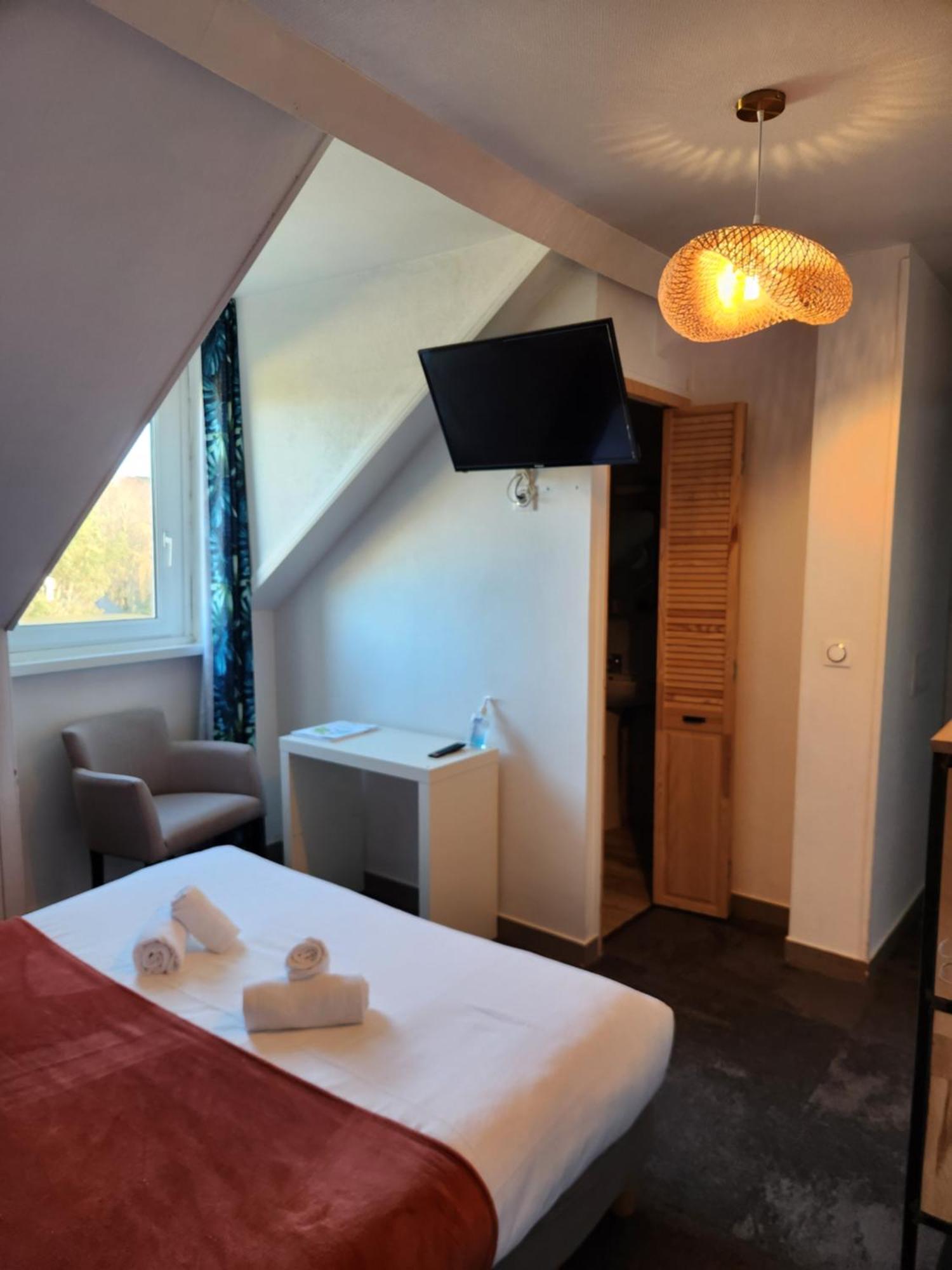 Hotel Le Petit Montmartre Dinard Exteriér fotografie