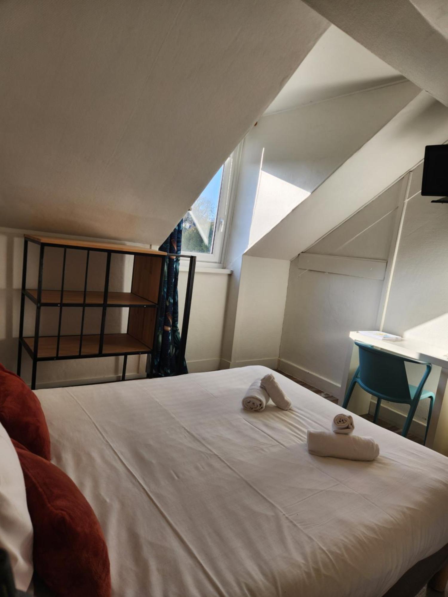 Hotel Le Petit Montmartre Dinard Exteriér fotografie